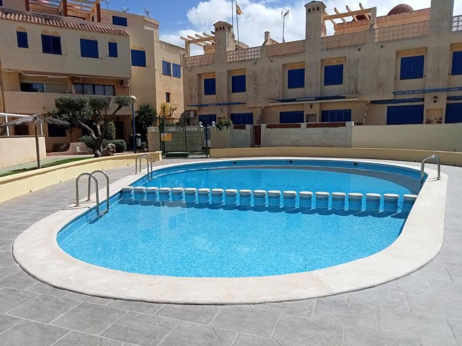 Apartamento En Los Nietos Con Piscina Comunitaria. ภายนอก รูปภาพ